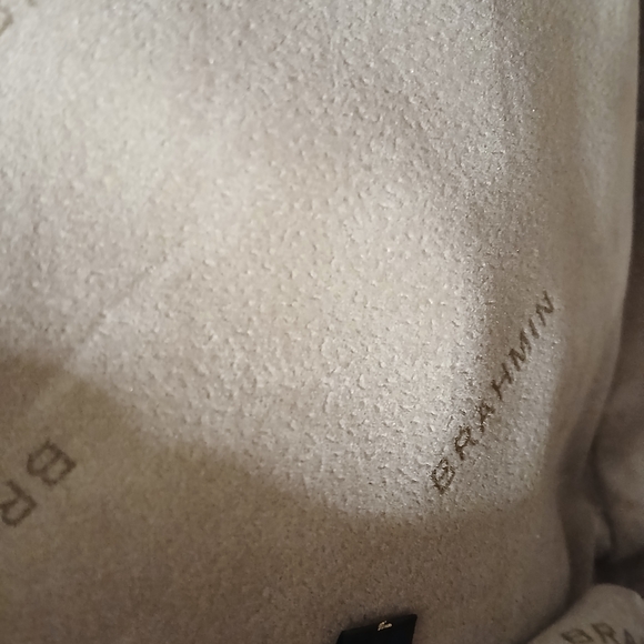 ✨ Brahmin Croc-Embossed Leather Crossbody | Brown | Zip Organizer ✨ - Picture 9 of 12